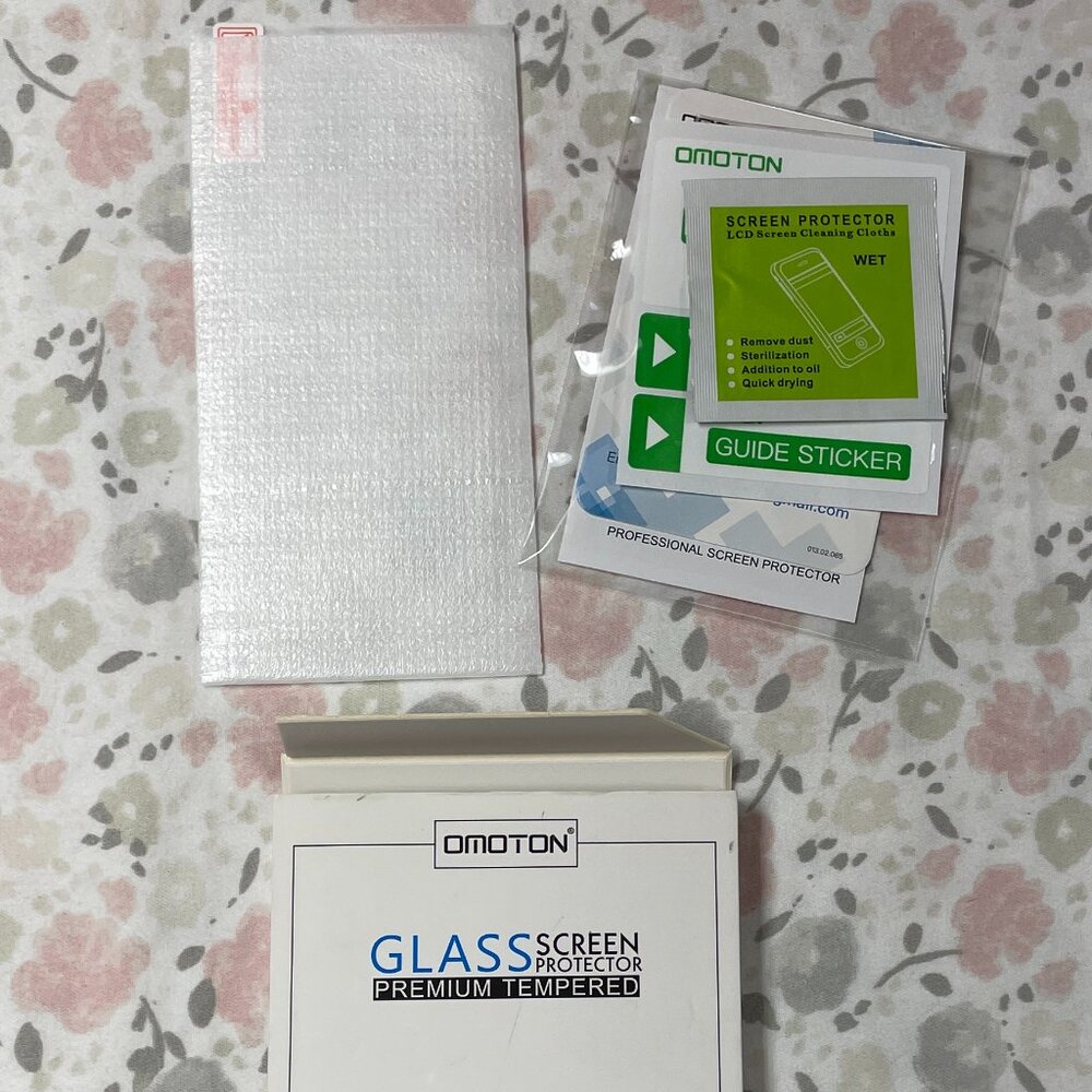 OMOTON Tempered Glass Screen Protector for iPod Touch 7th 6th 5th Gen